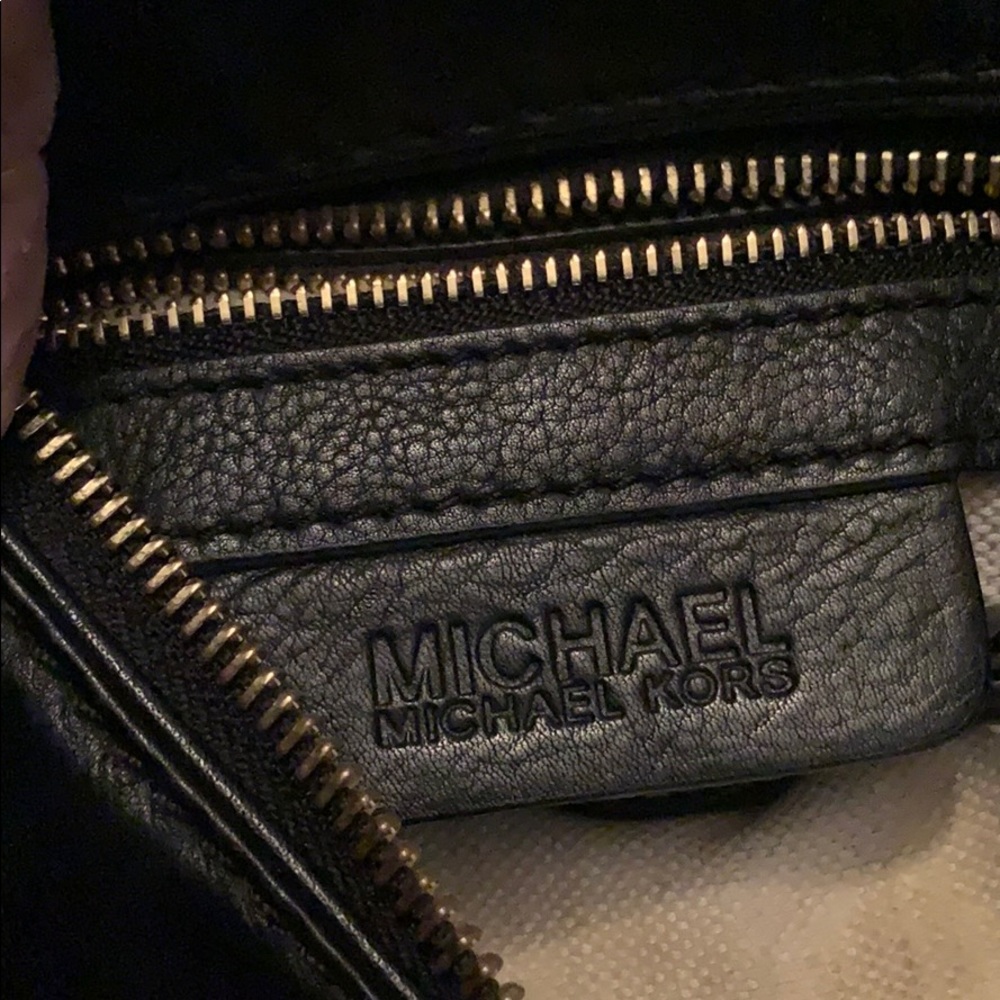 Purse - Picture 2 of 3